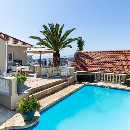 Spacious And Comfortable Green Point Villa Cape Town Exterior photo