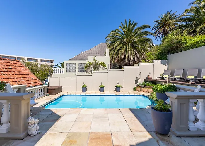 Spacious And Comfortable Green Point Villa